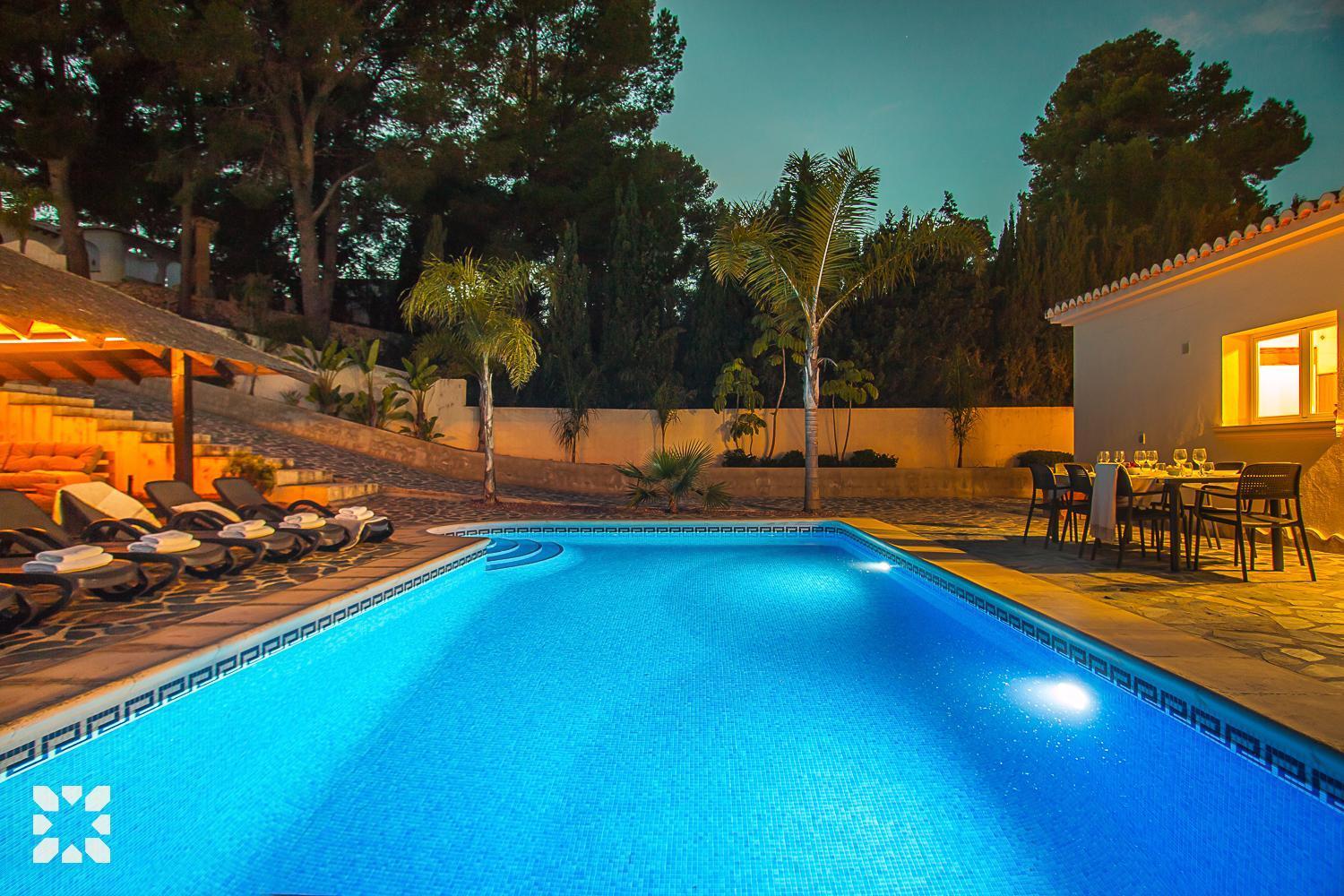 Villa Maui By Abahana Villas เบนิสซา ภายนอก รูปภาพ