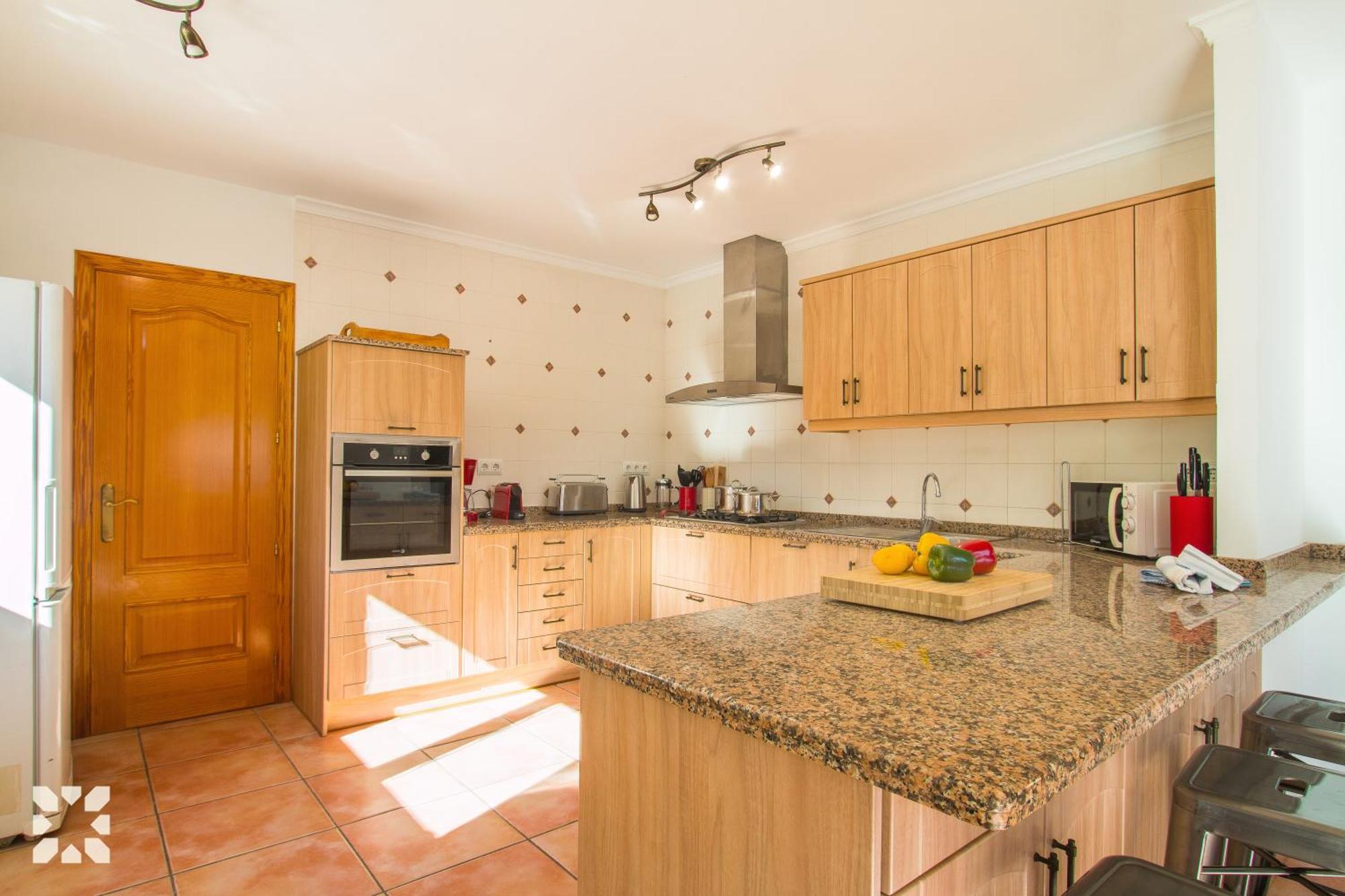 Villa Maui By Abahana Villas เบนิสซา ภายนอก รูปภาพ